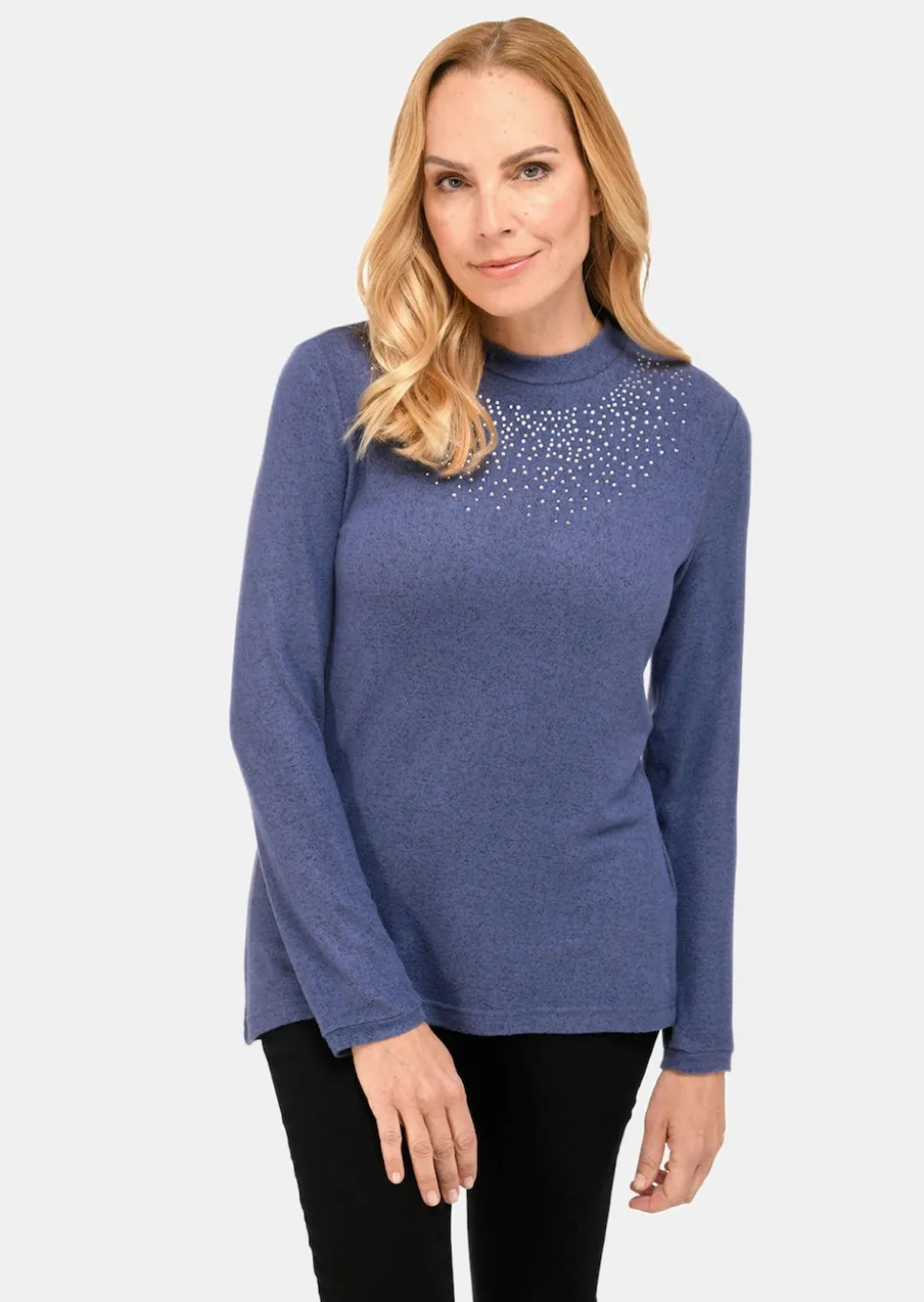 Angenehm weiches Shirt mit Glitzersteinen
