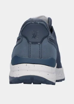 Atmungsaktiver Sneaker mit Schnürung