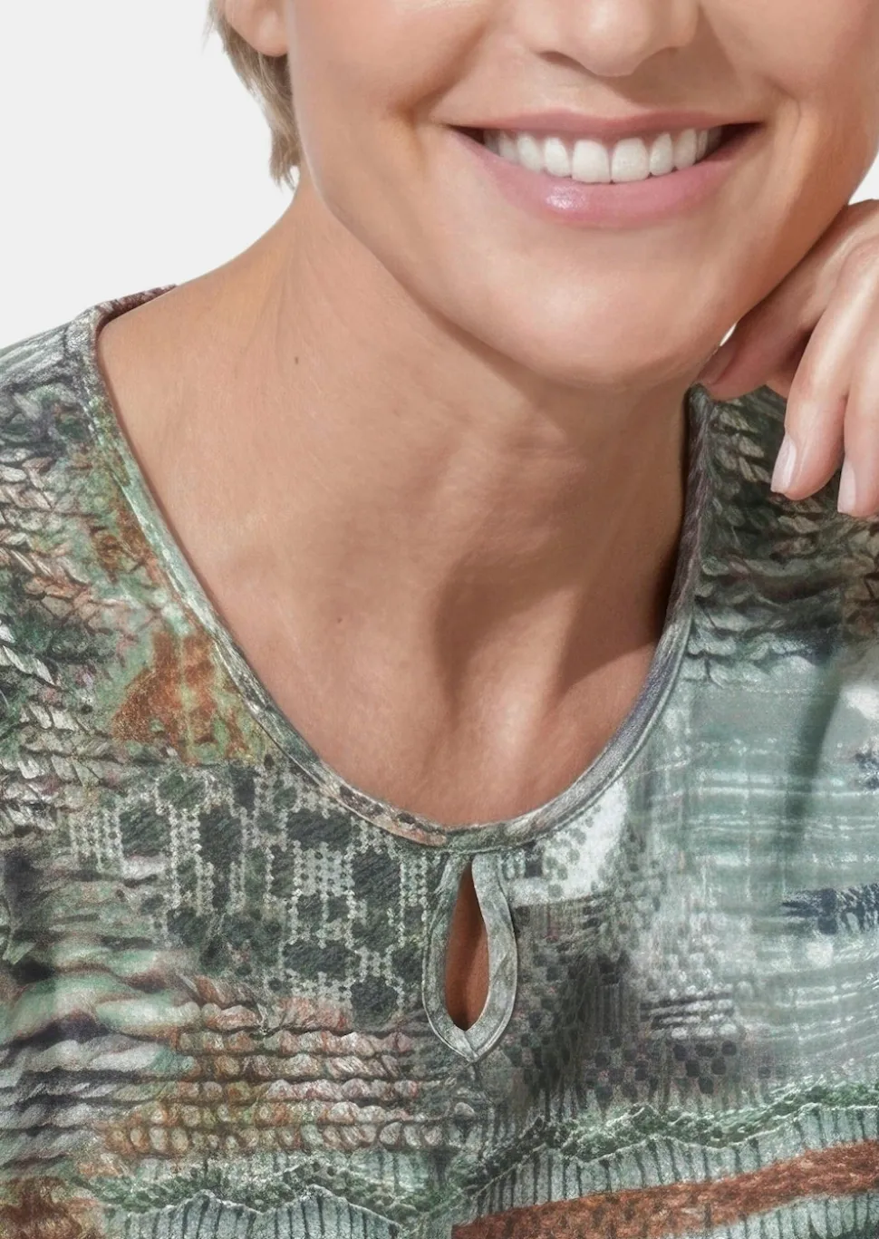 Außergewöhnliches Druckstrickshirt