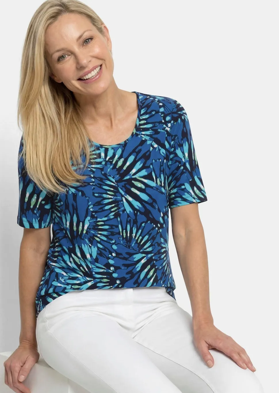 Baumwollshirt mit femininen Blüten