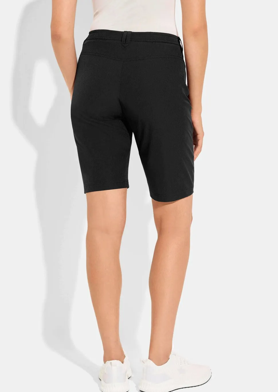 Bermuda aus Active-Stretch-Material