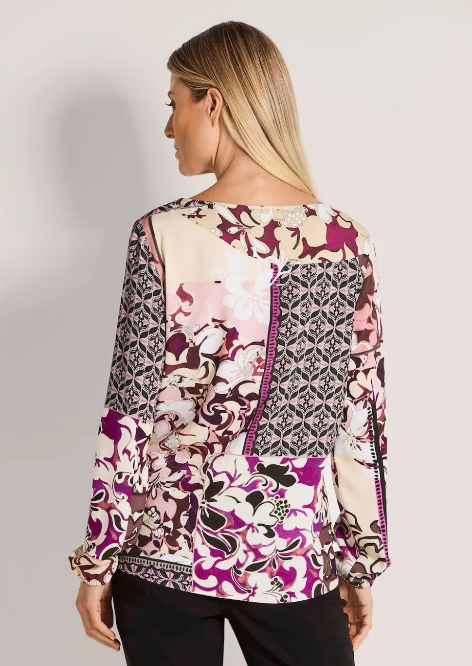 Bluse mit Blumenprint und Bordüre