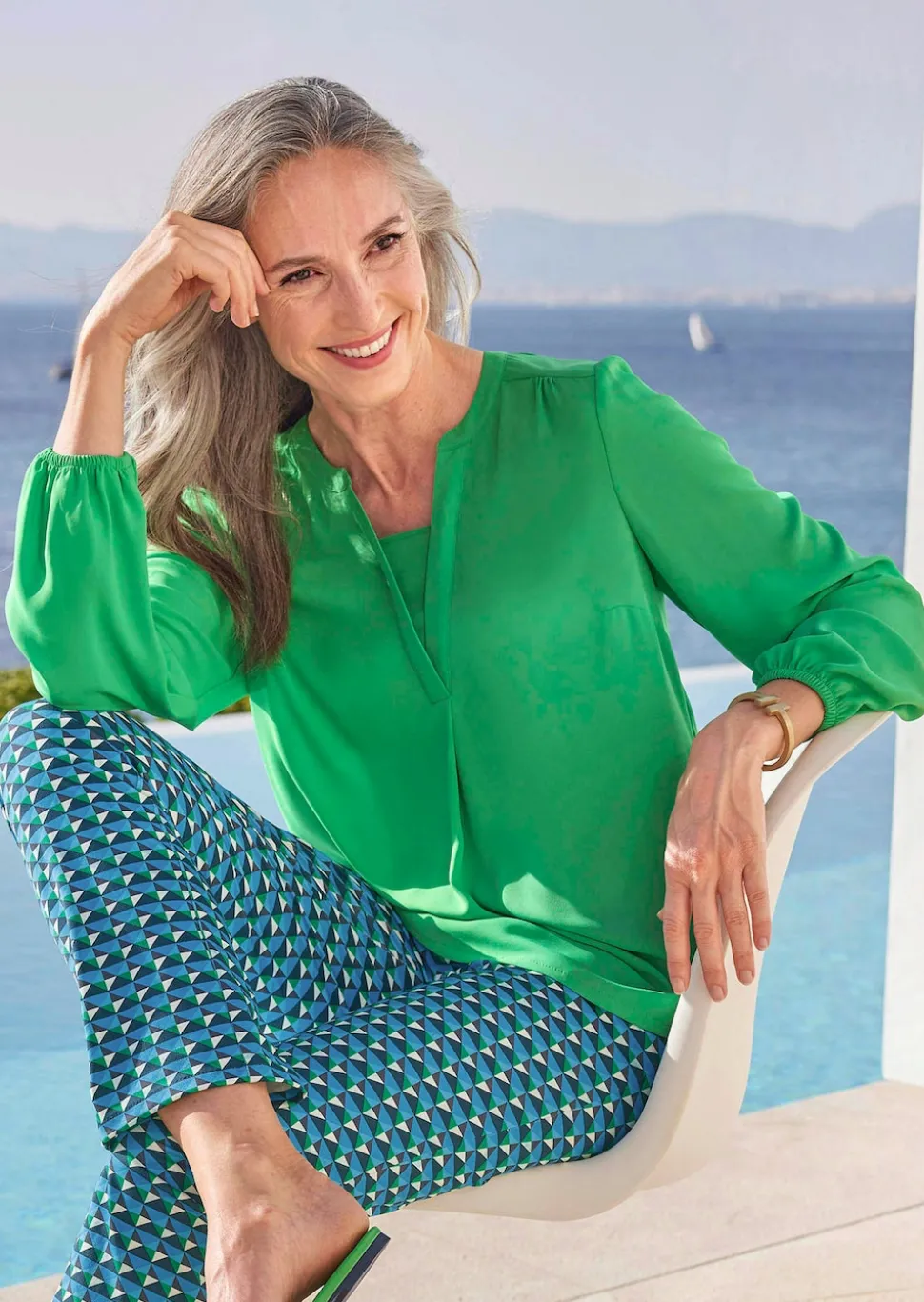Bluse mit Tunika Ausschnitt
