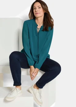 Chiffonbluse mit femininem Ausschnitt
