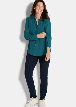 Chiffonbluse mit femininem Ausschnitt