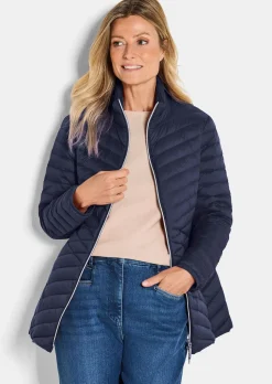 Daunenjacke mit femininer Steppung