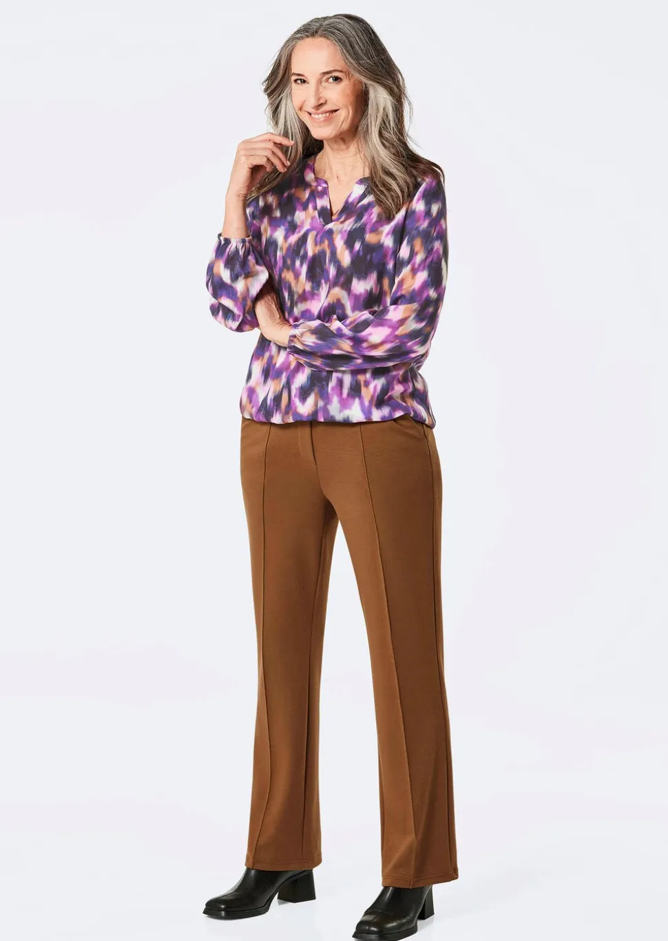 Druckbluse mit Tunika-Ausschnitt