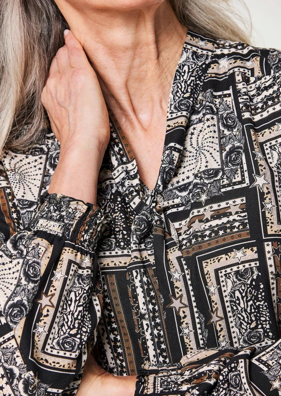 Druckbluse mit Tunika-Ausschnitt