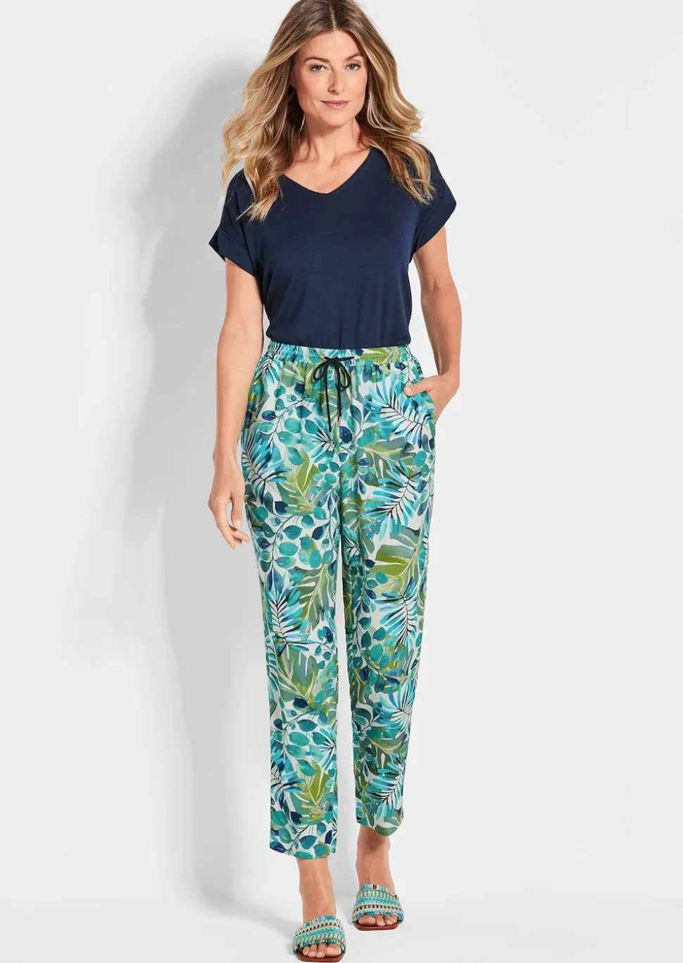 Druckhose SARA in Blätterprint