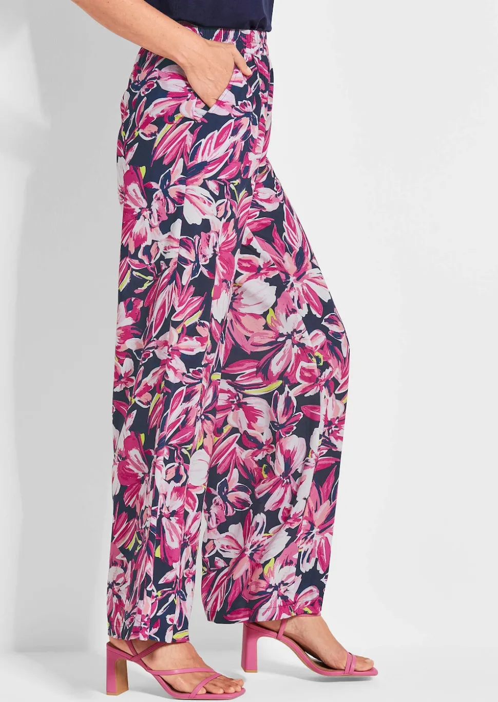 Druckhose VERA mit Blütenmuster