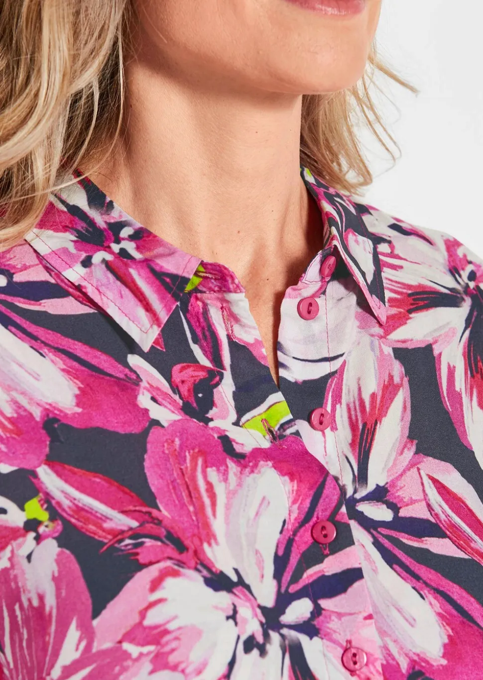 Druckkleid mit Blütenmuster