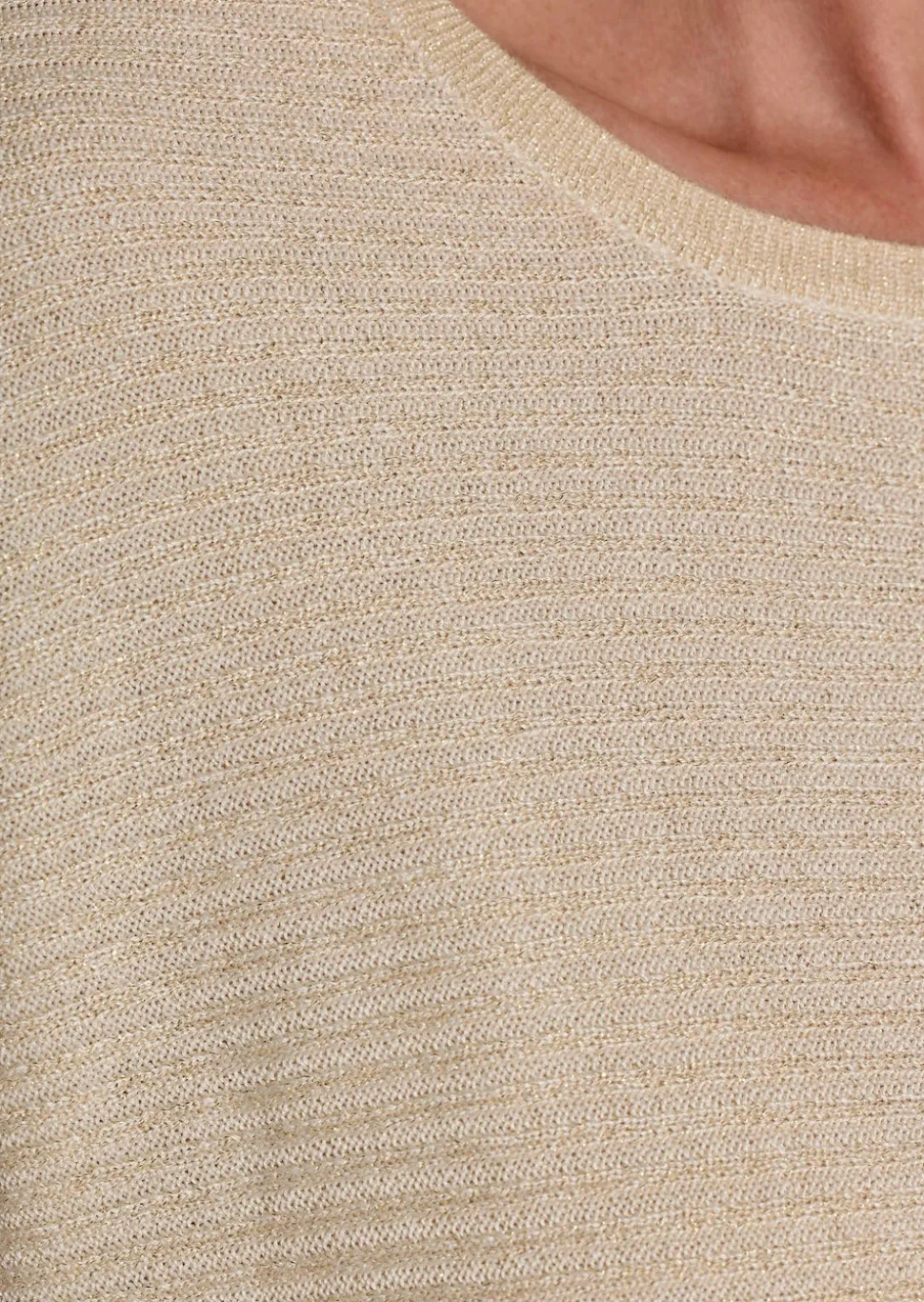 Edler Strickpullover mit Glanzgarn