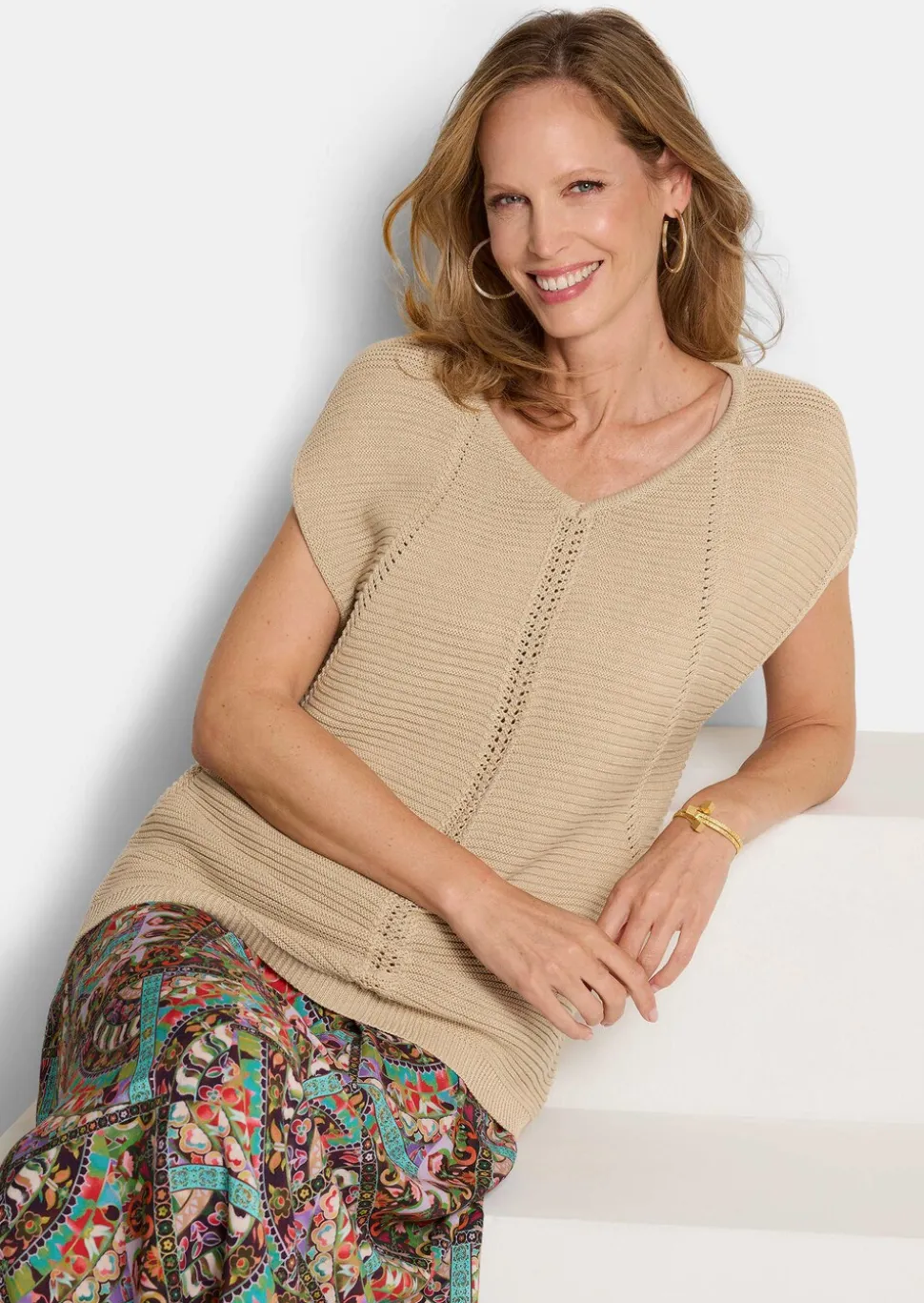 Edles Stricktop mit dezentem Glanz
