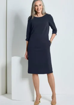 Elegantes Kleid mit gerafften Ärmeln
