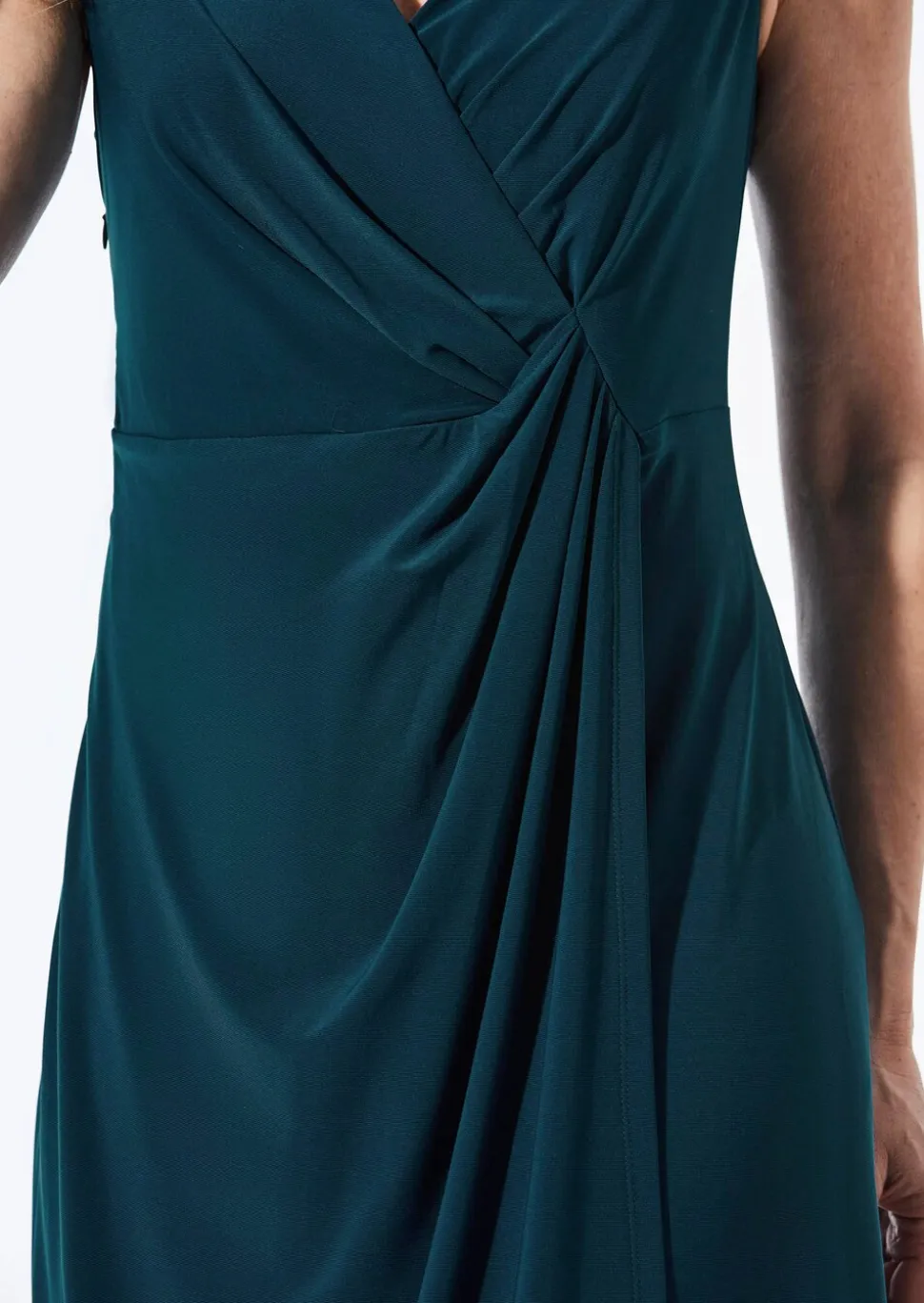 Elegantes Wickelkleid in Slinky-Qualität