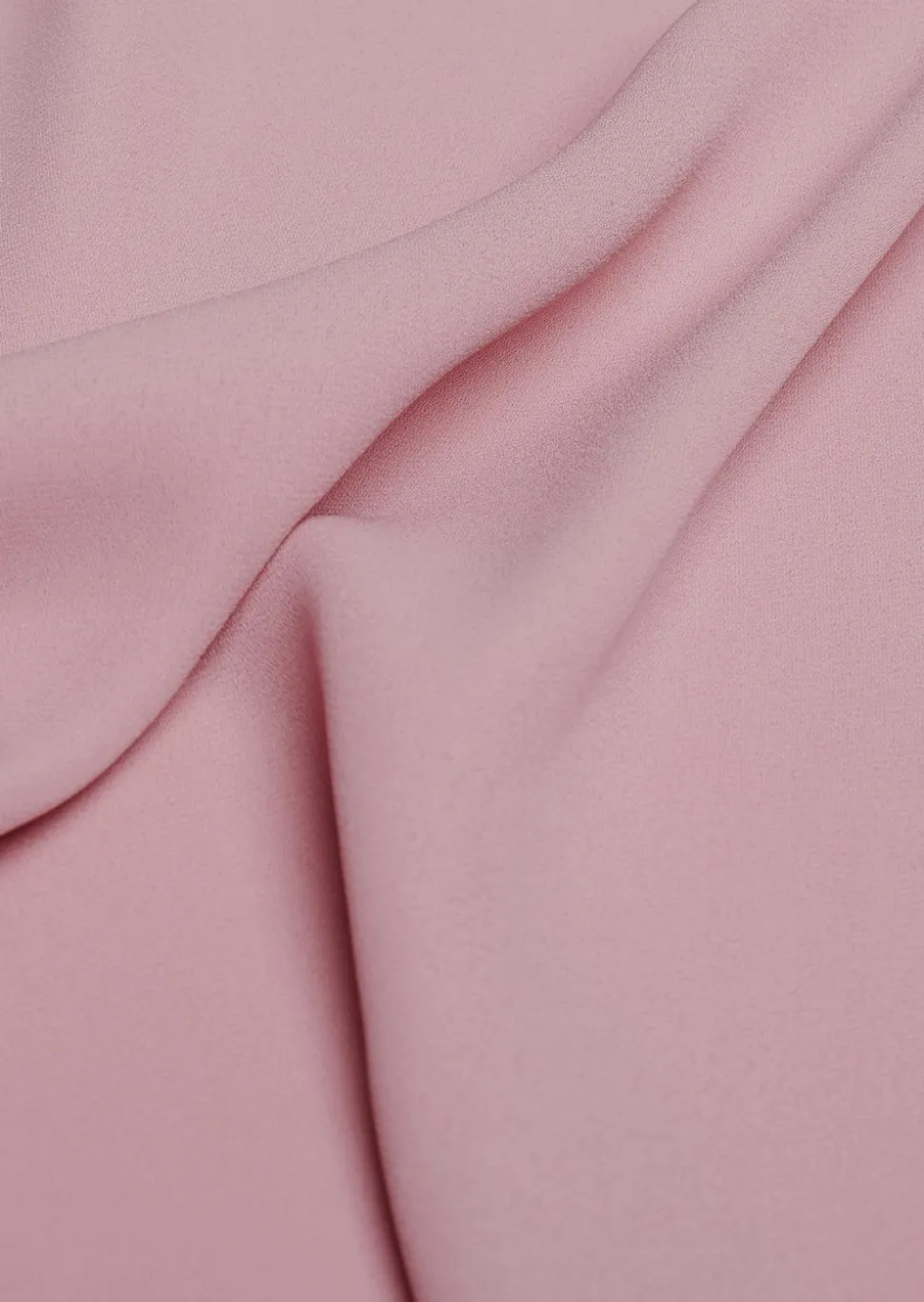 Feminine Bluse mit aufregender Ausschnittlösung