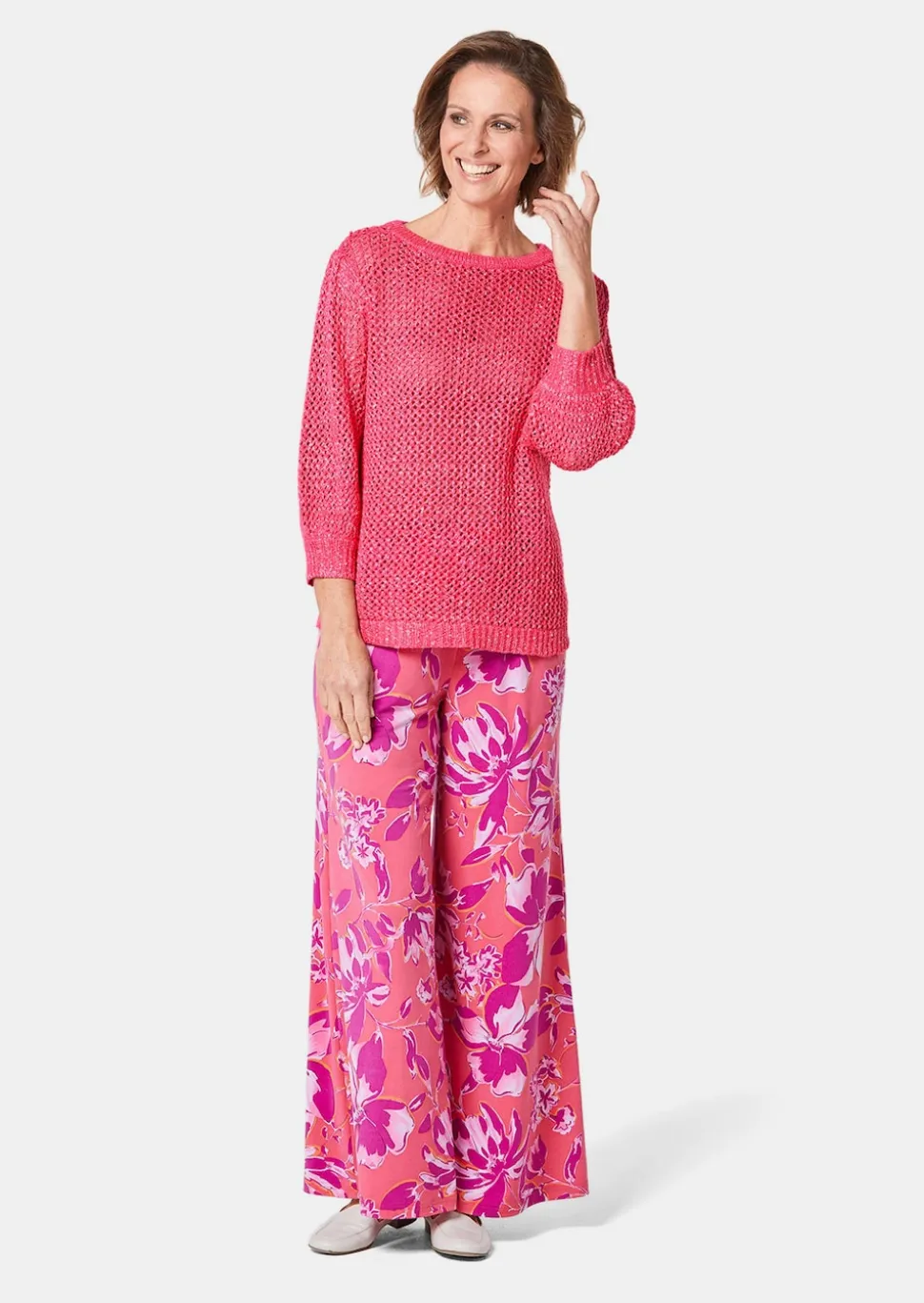 Femininer Pullover in Netzoptik mit Pailletten