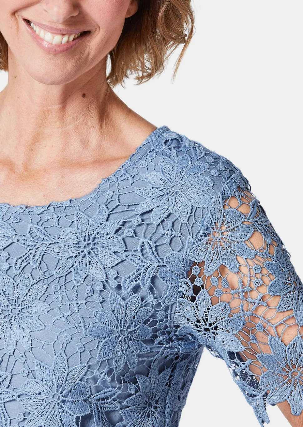 Festliche Bluse aus edler Spitze