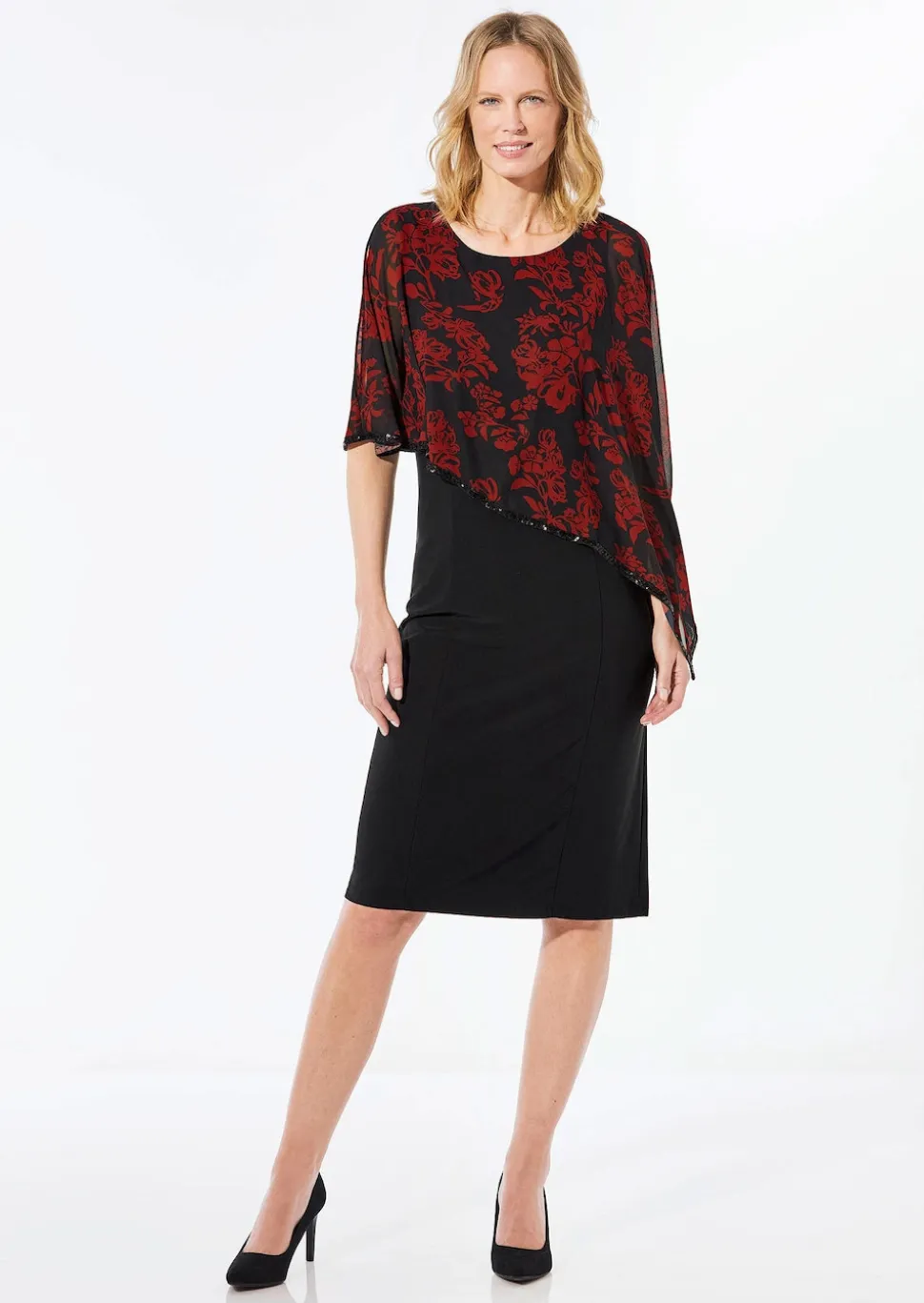 Festliches Kleid mit feinem Chiffonüberwurf