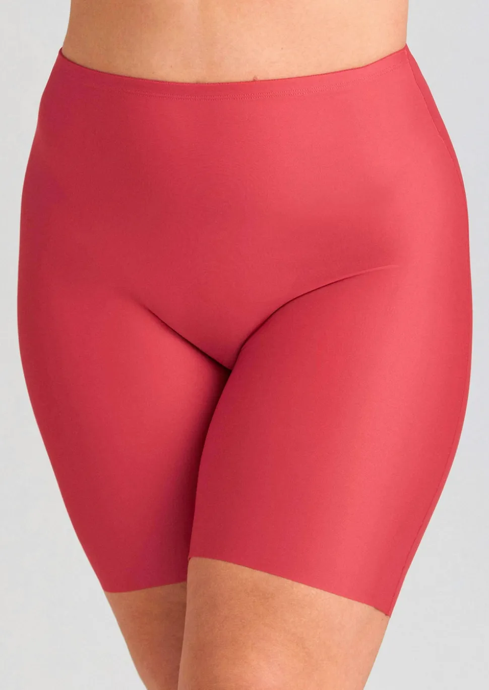 Figurformender Slip mit langen Beinen