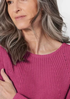 Figurschmeichelnder Pullover aus reiner Baumwolle