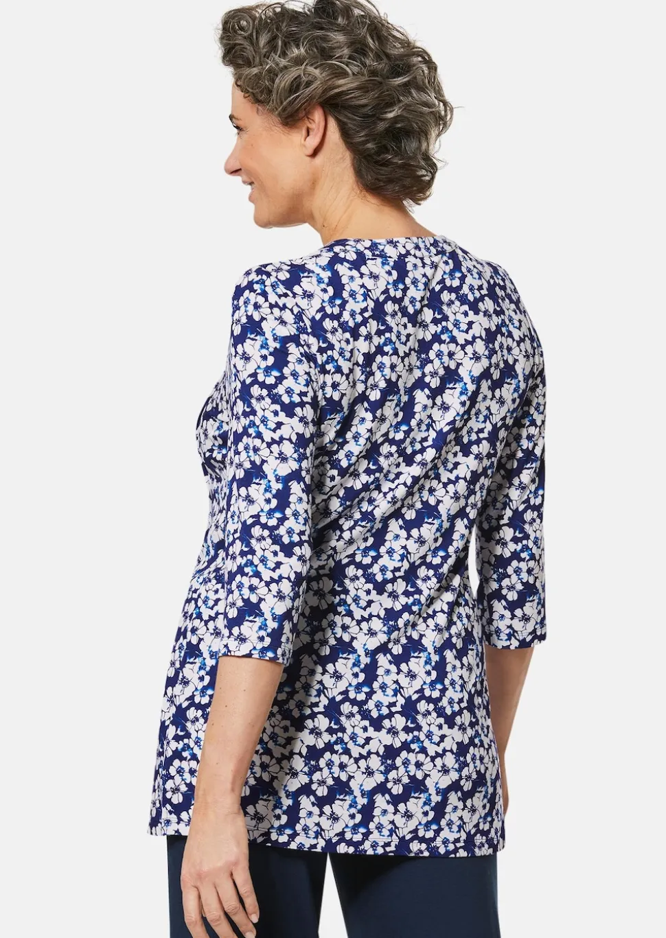 Figurschmeichelndes Drucktunika-Shirt