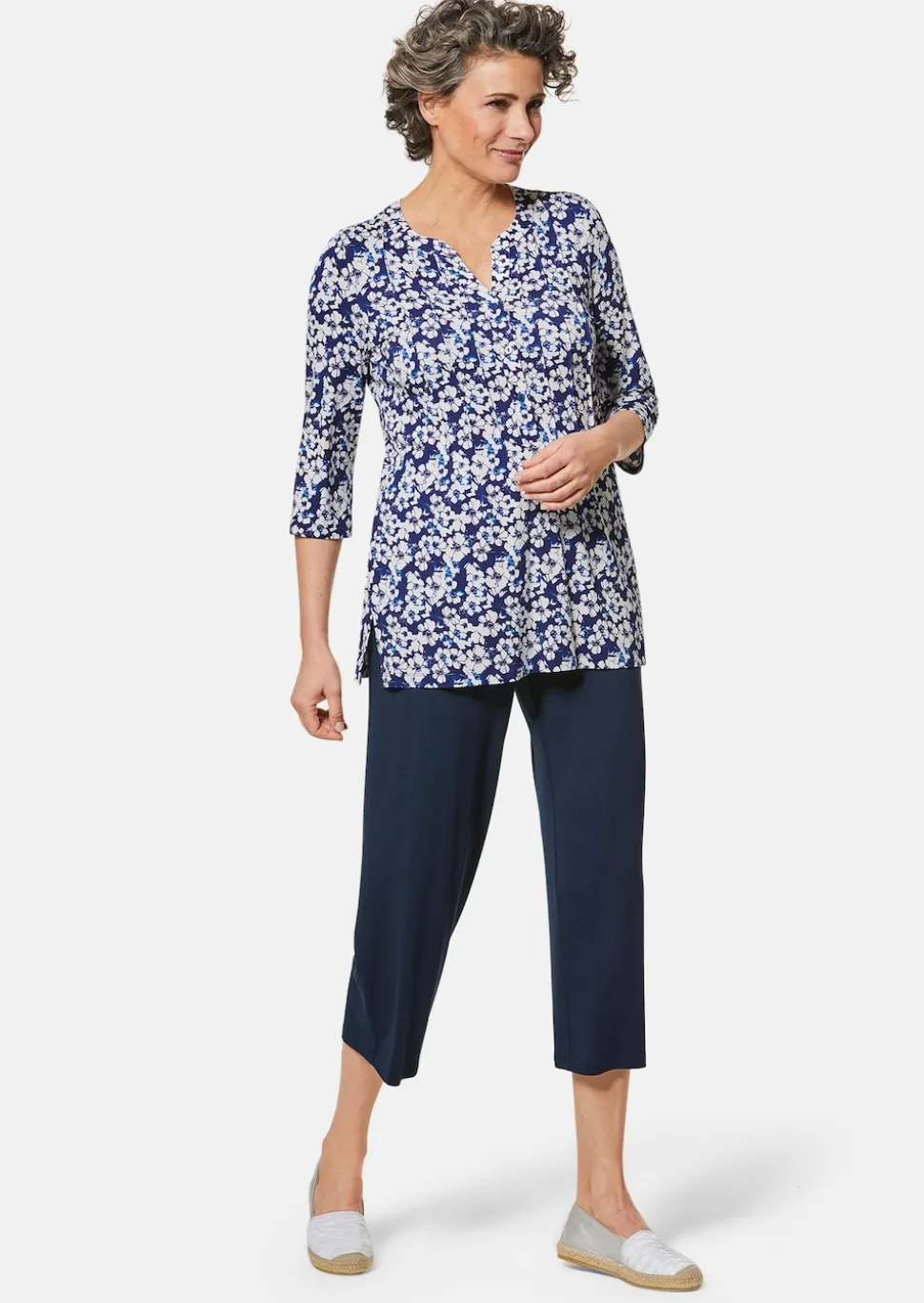 Figurschmeichelndes Drucktunika-Shirt