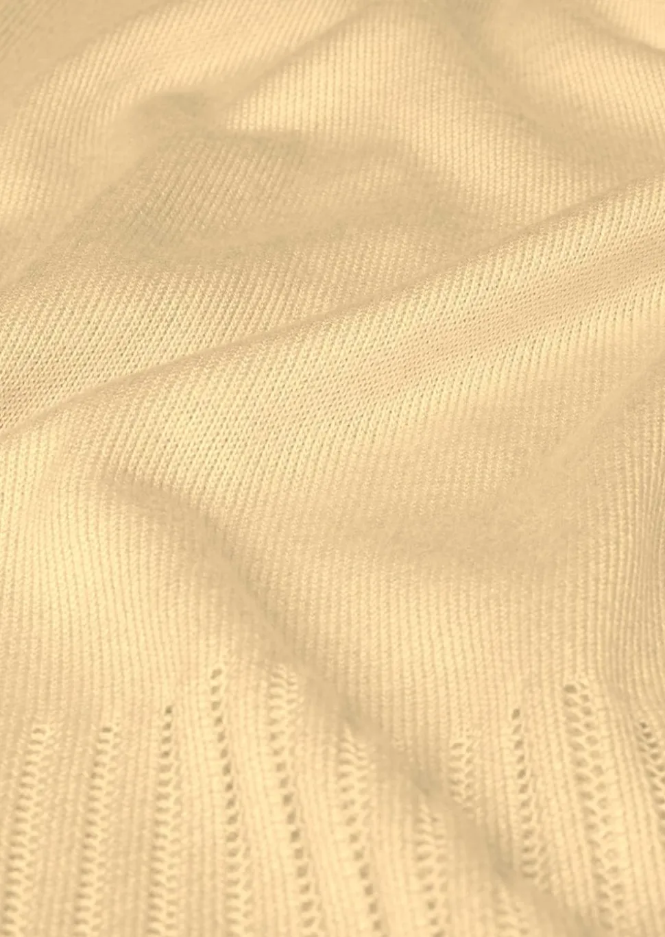 Gepflegter Ajour-Pullover mit femininen Durchbrüchen