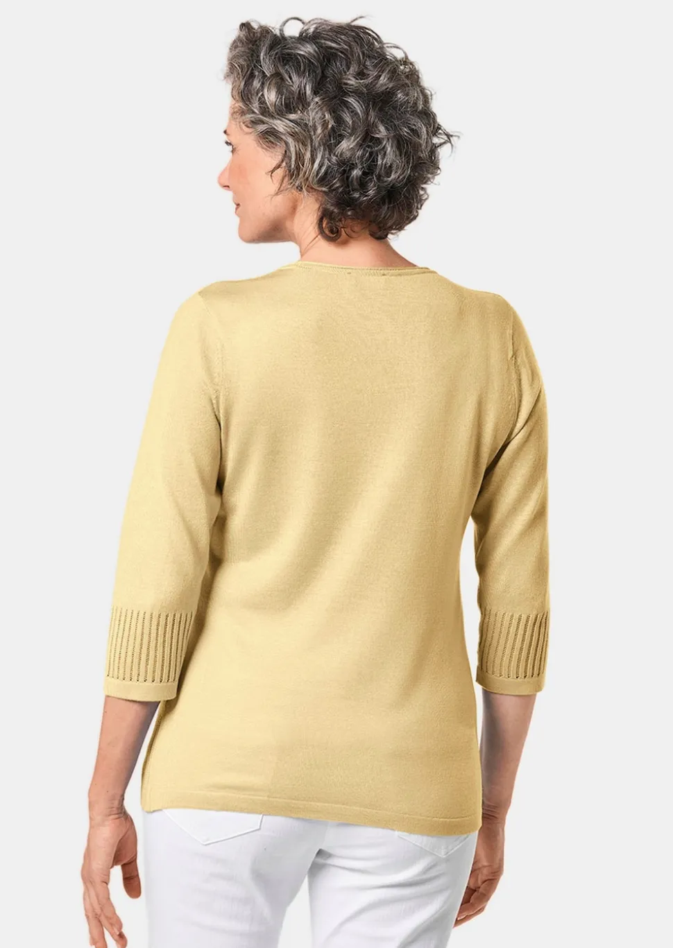 Gepflegter Ajour-Pullover mit femininen Durchbrüchen