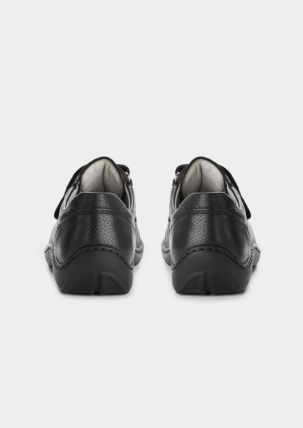 Halbschuhe mit verstellbarem Klettverschluss