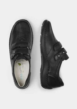 Halbschuhe mit verstellbarem Klettverschluss
