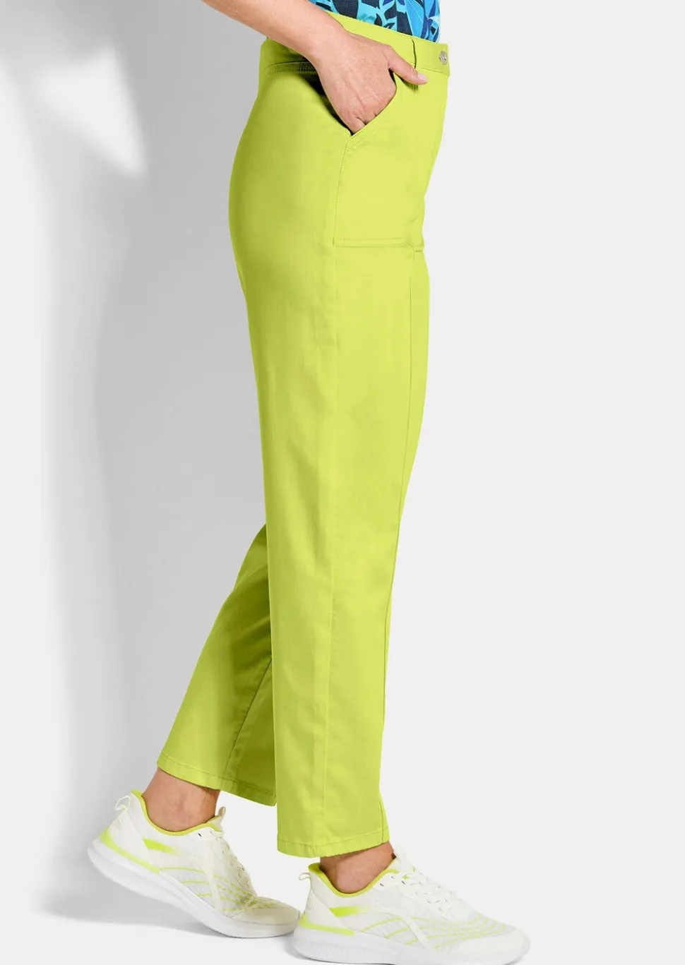 Hose SARA mit Cargo-Taschen