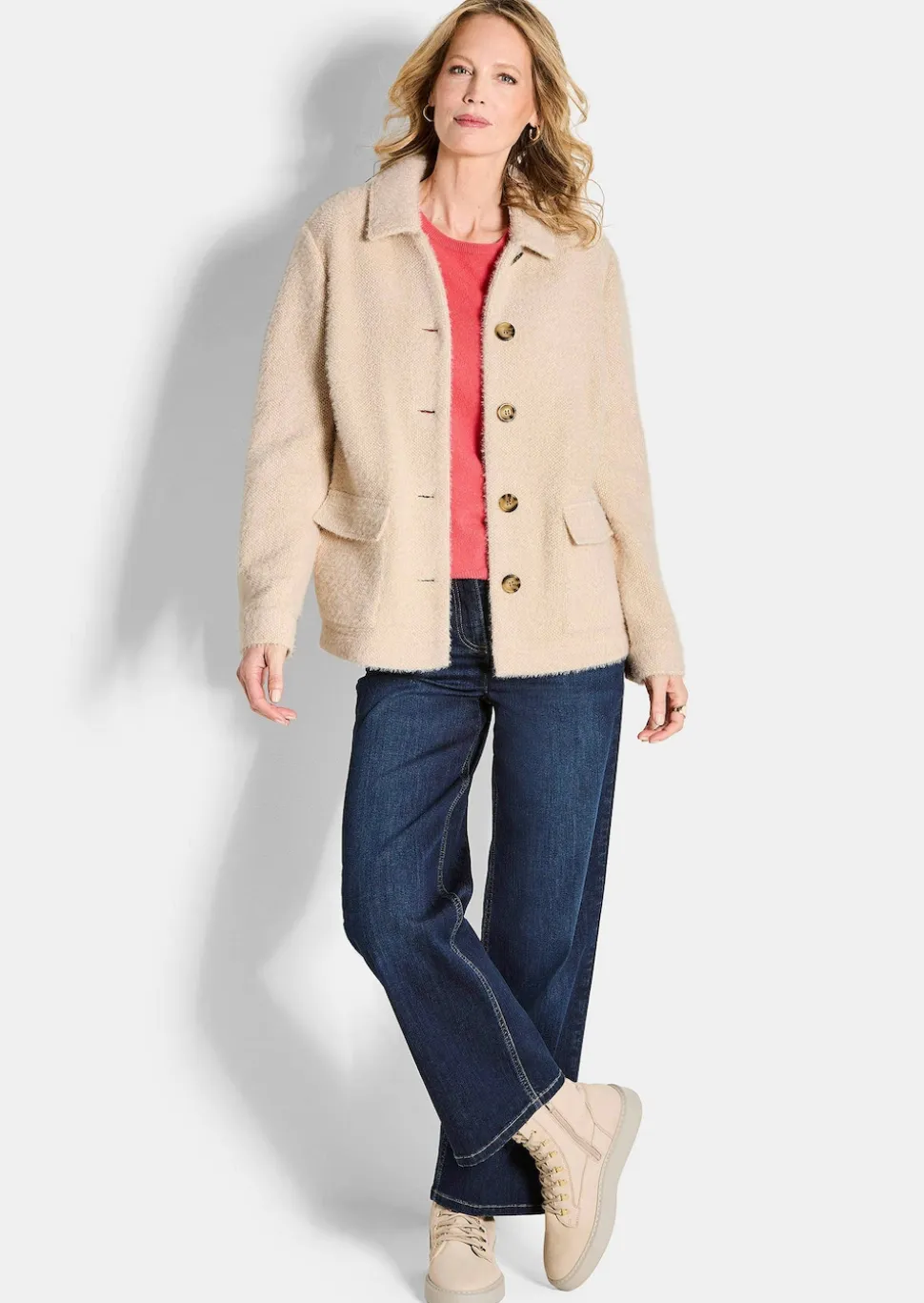 Jacke in flauschiger Qualität mit Lurex