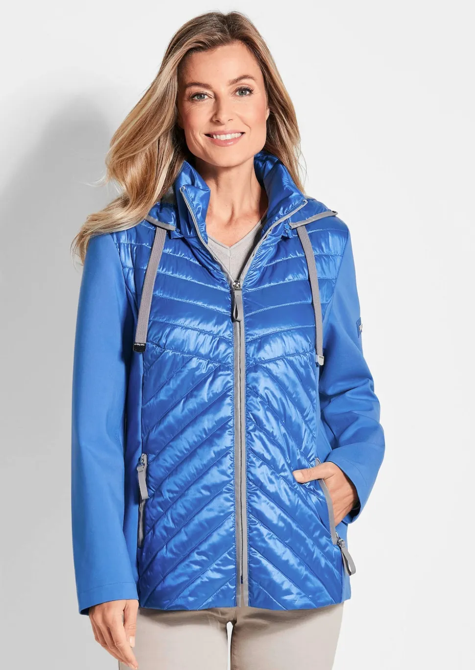 Jacke mit Stehkragen