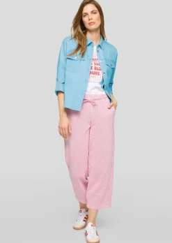 Jeansbluse mit glitzernden Pattentaschen