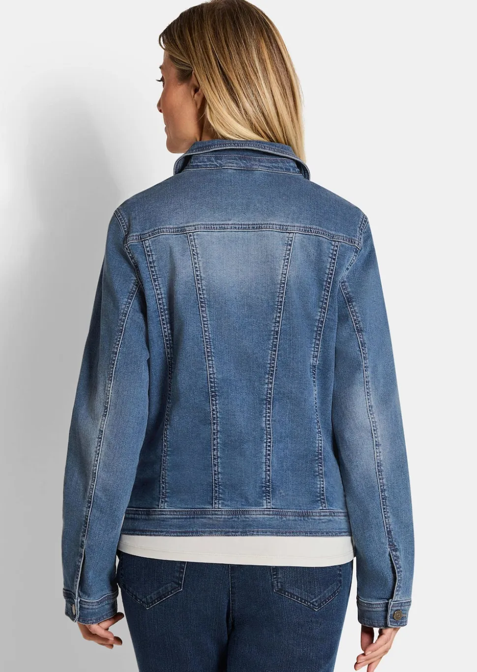 Jeansjacke mit Ziersteinchen