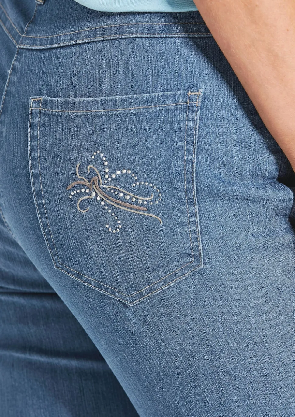 Jeans LOUISA mit Stickerei
