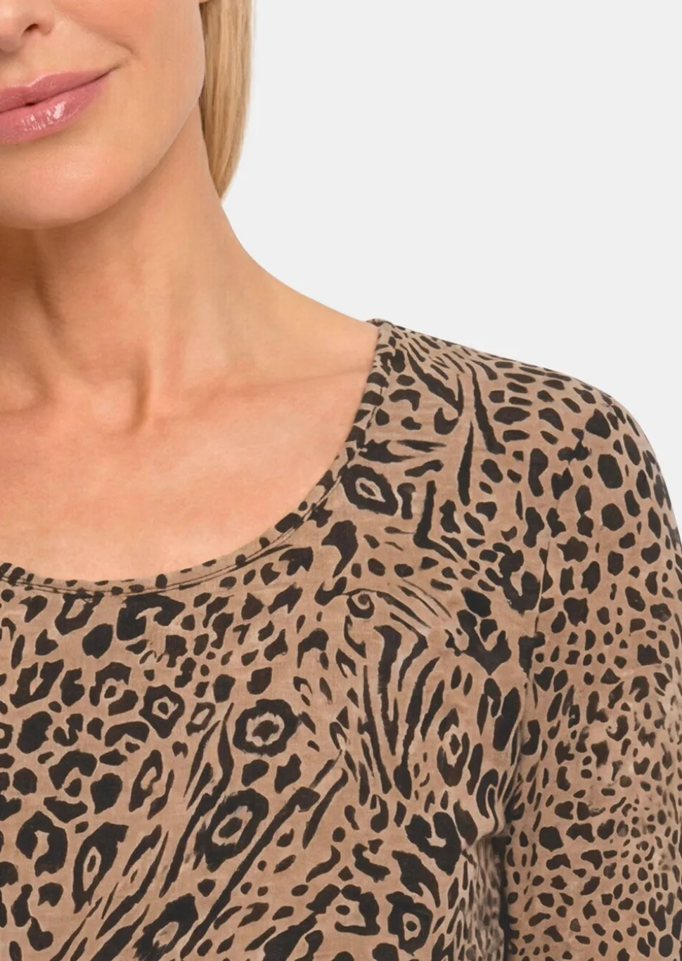 Jersey-Shirt mit Leo Print
