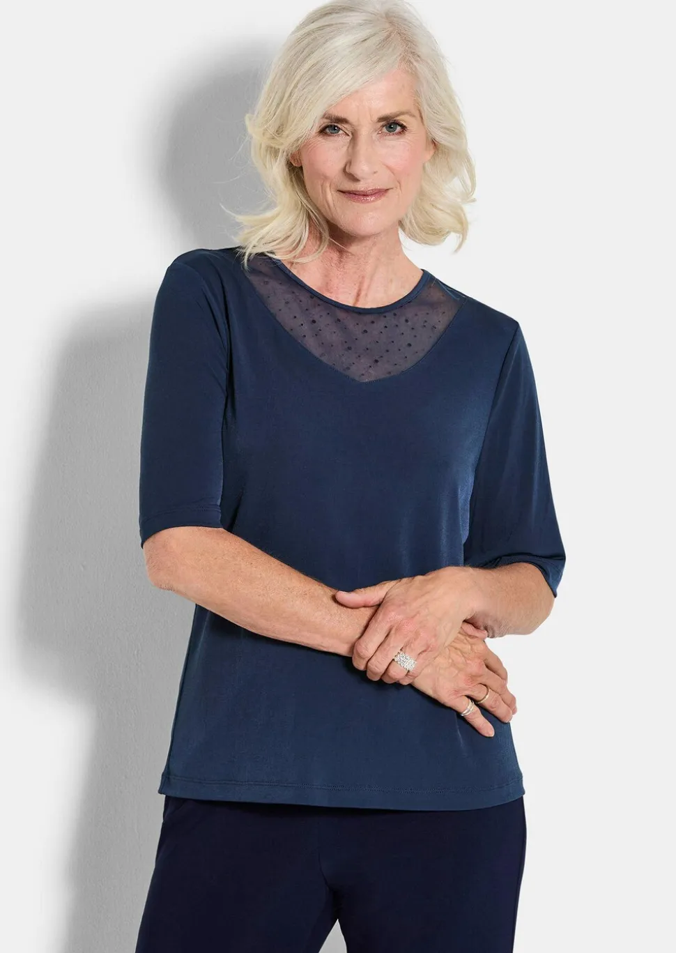 Jersey-Shirt mit Mesh-Einsatz