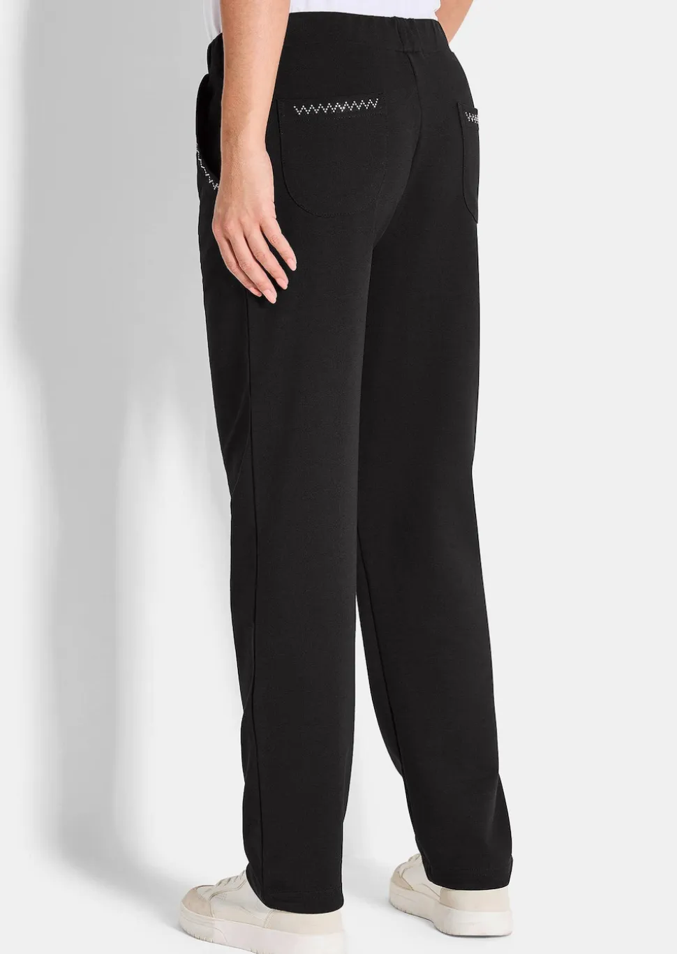 Jogginghose mit verzierten Taschen