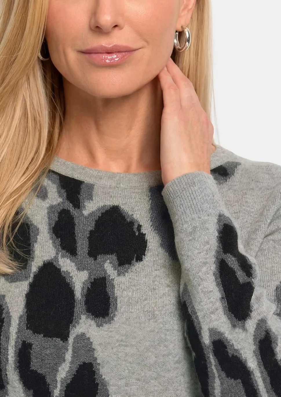 Kaschmirpullover im Leo-Look