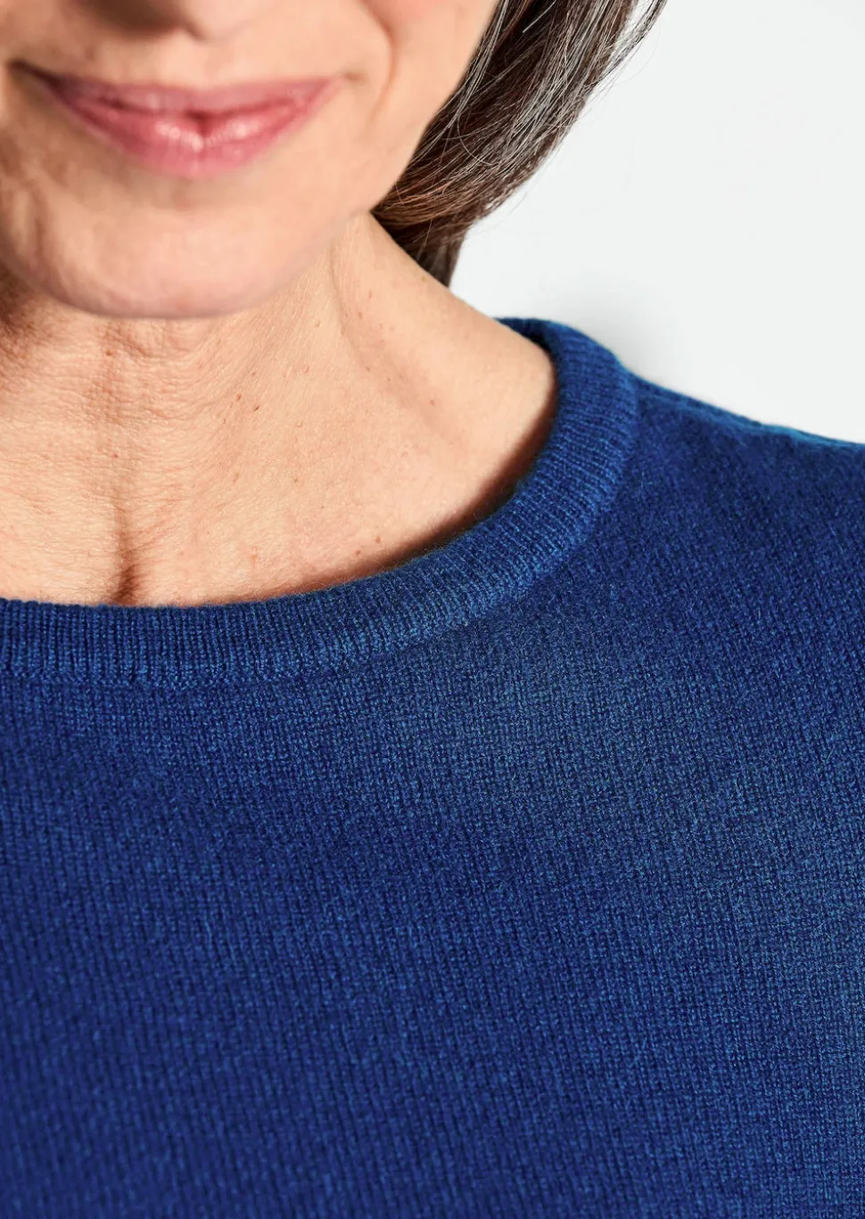 Kaschmirpullover mit U-Boot Ausschnitt
