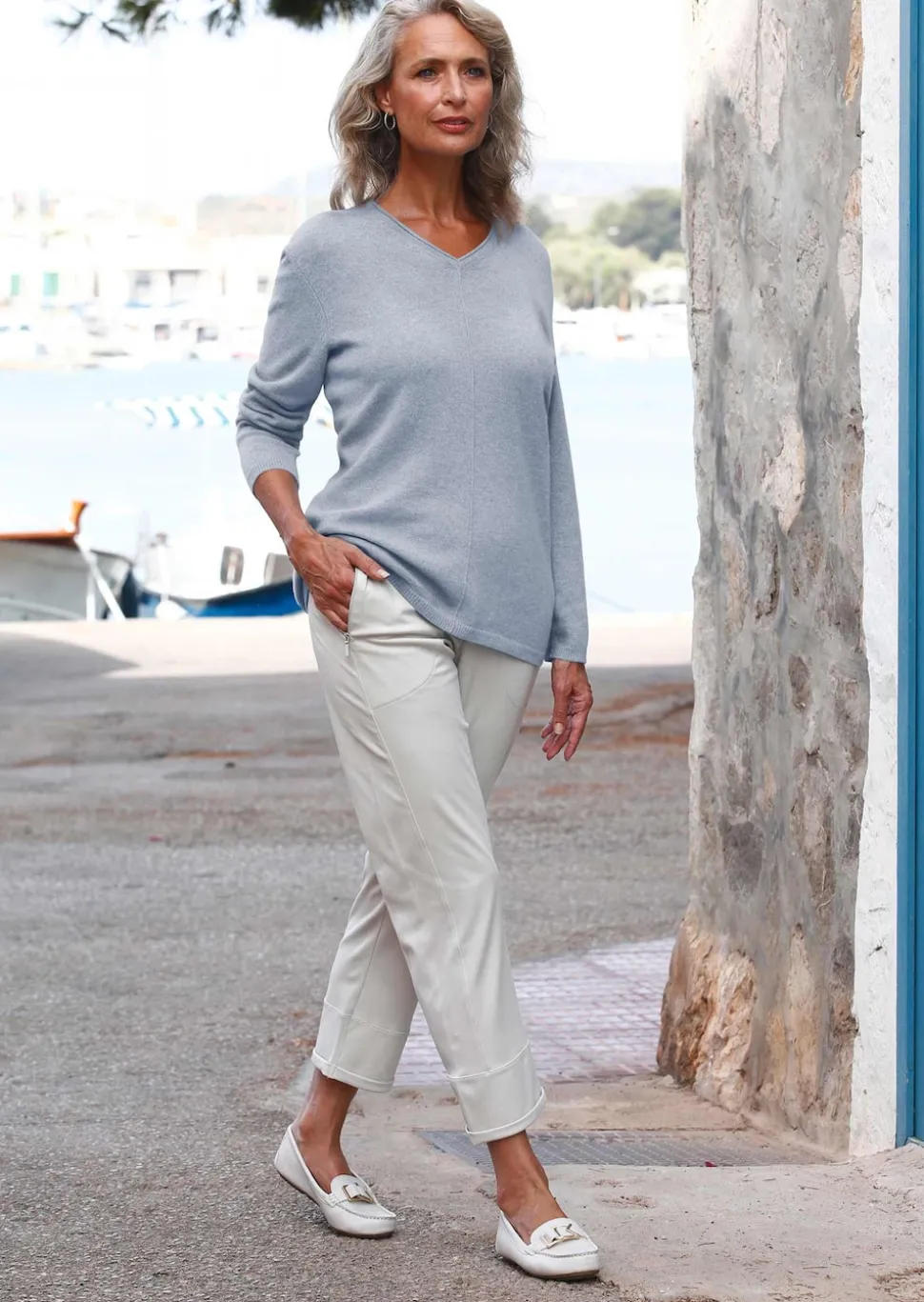 Kaschmirpullover mit V-Ausschnitt