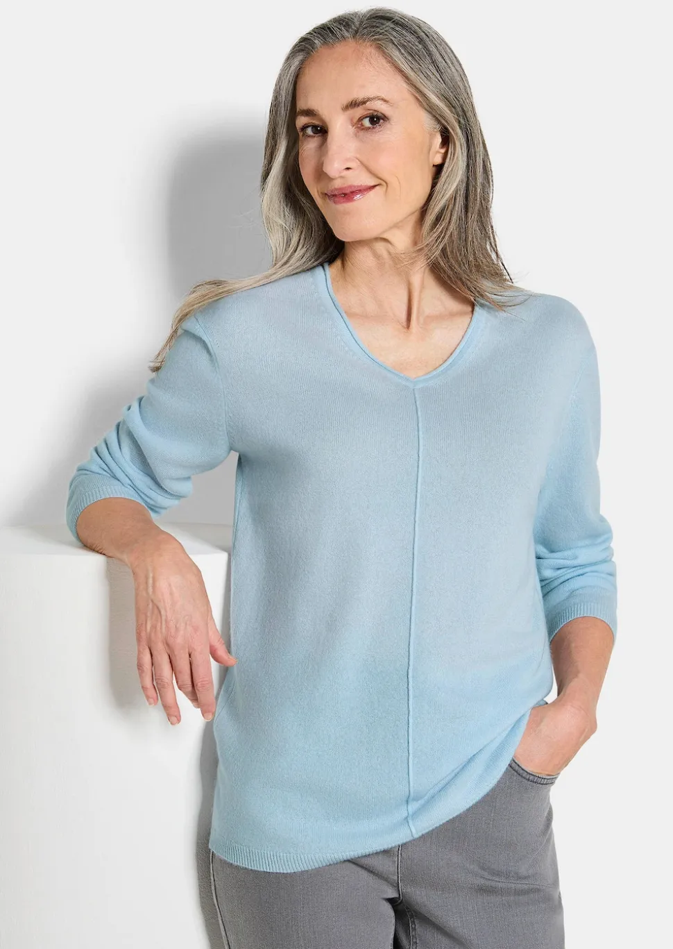 Kaschmirpullover mit V-Ausschnitt
