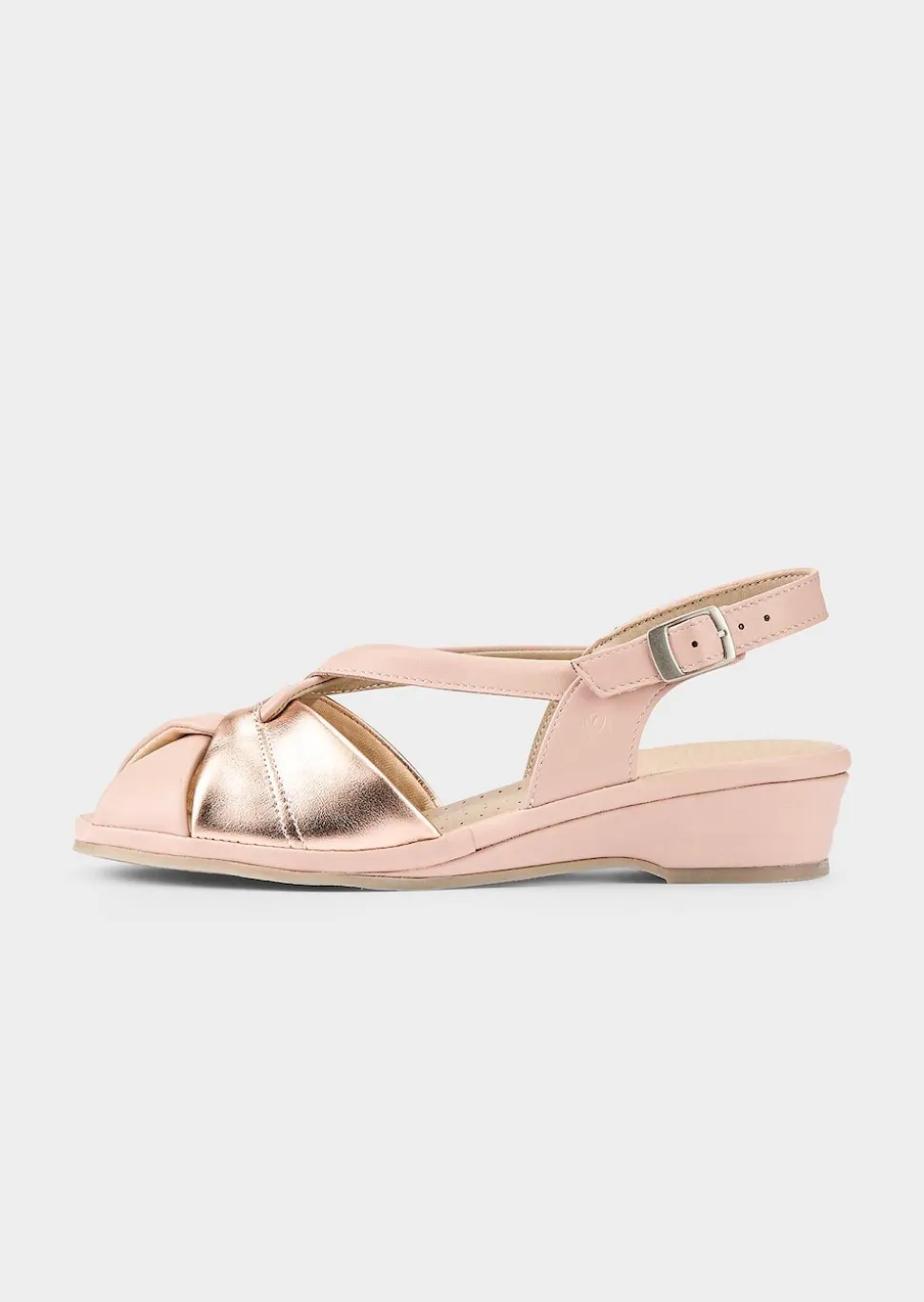 Klassische Leder-Sandalen mit Glanz-Details