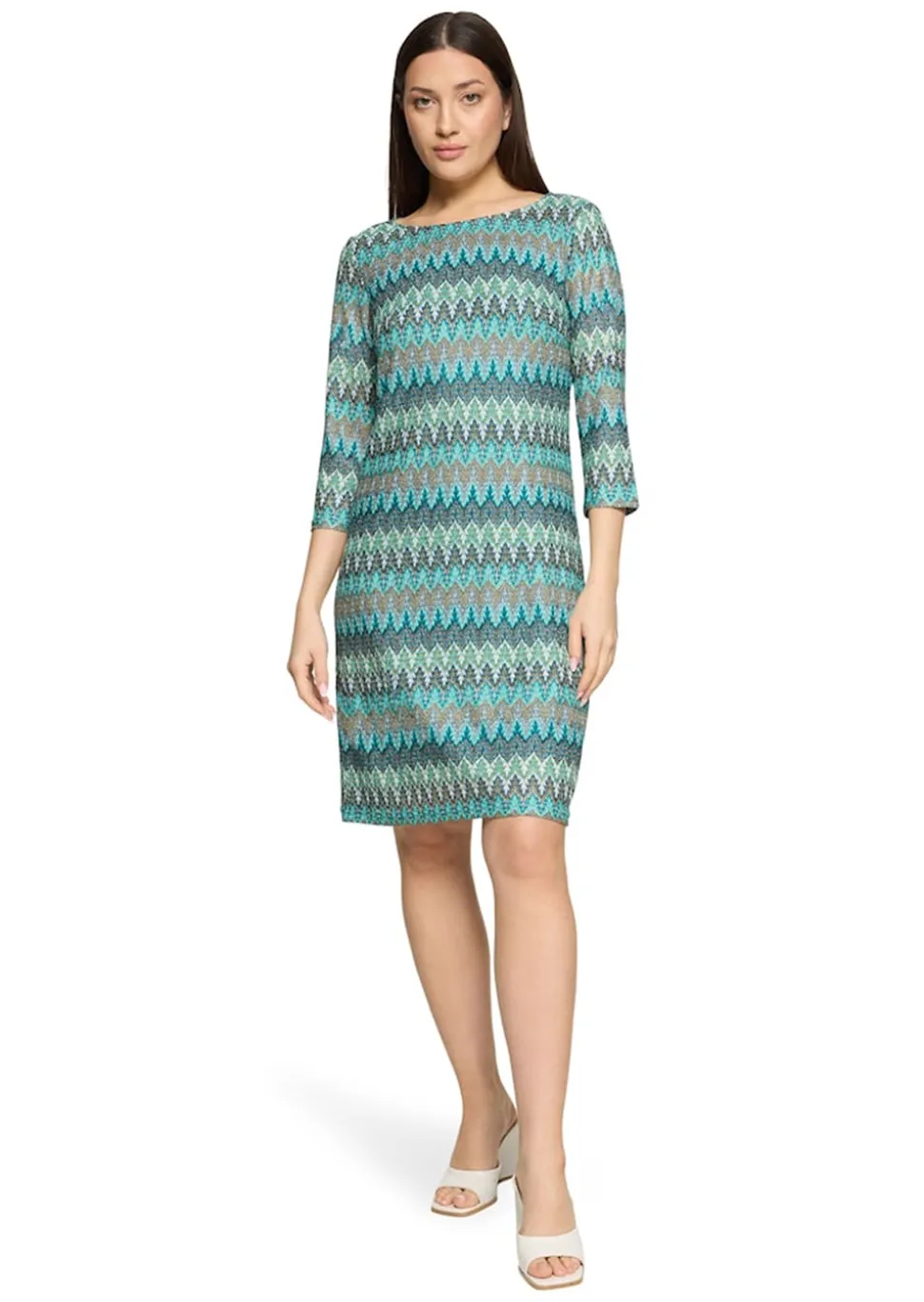 Kleid in eleganter Häkeloptik