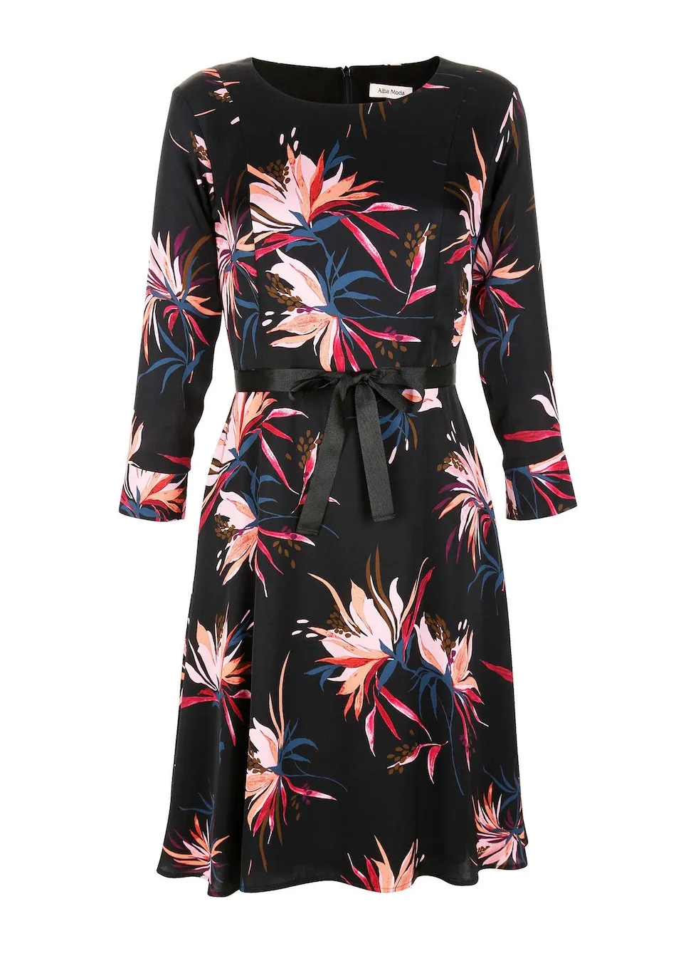 Kleid mit Bindegürtel