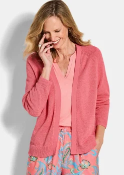 Kurze Strickjacke aus Bändchengarn