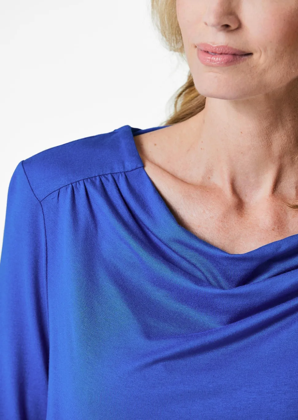 Langarmshirt mit Wasserfall-Ausschnitt