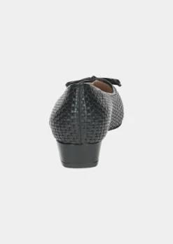 Leder-Pumps in Flechtoptik mit Blockabsatz